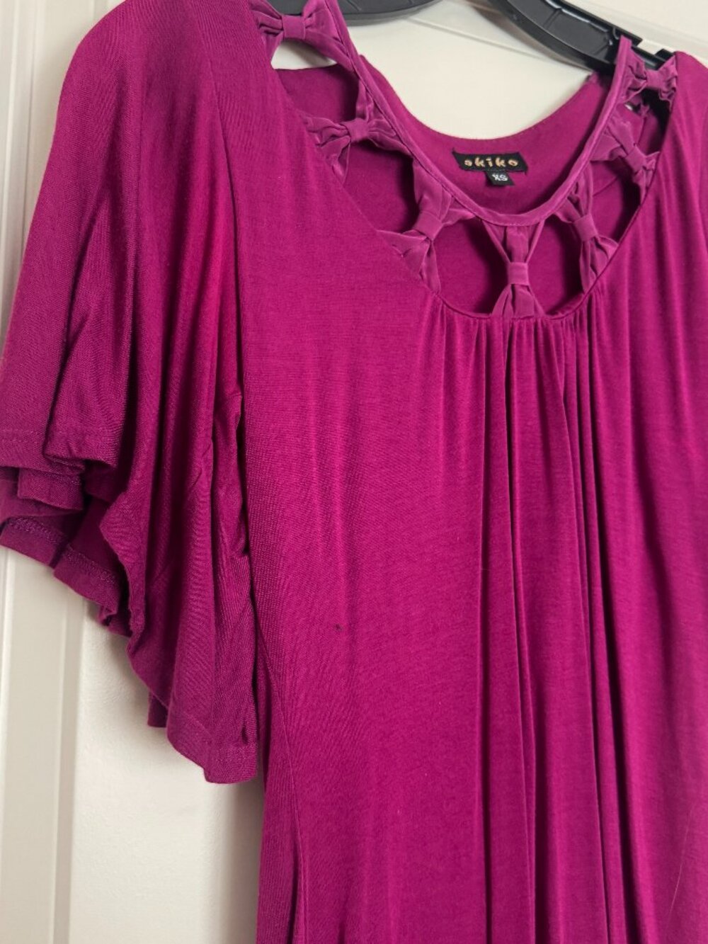 Akiko Magenta Cutout Neckline Flutter Sleeve Mini Dress XS